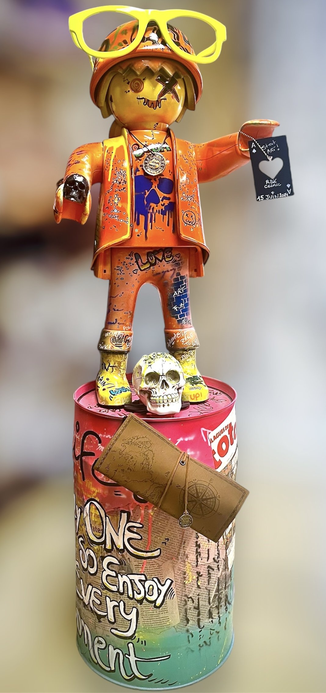 Le Playmobil XXL version 2, un playmobil customisé par Rosie.