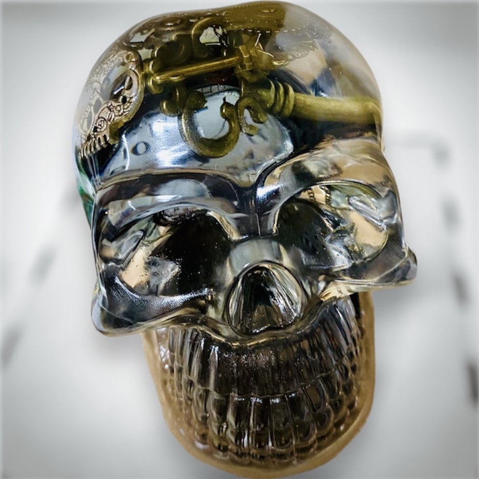 Les Skull , des réalisations en résine époxy. Les Skull , des réalisations en résine époxy.