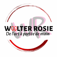 Logo de l'artiste Walter Rosie en blanc.