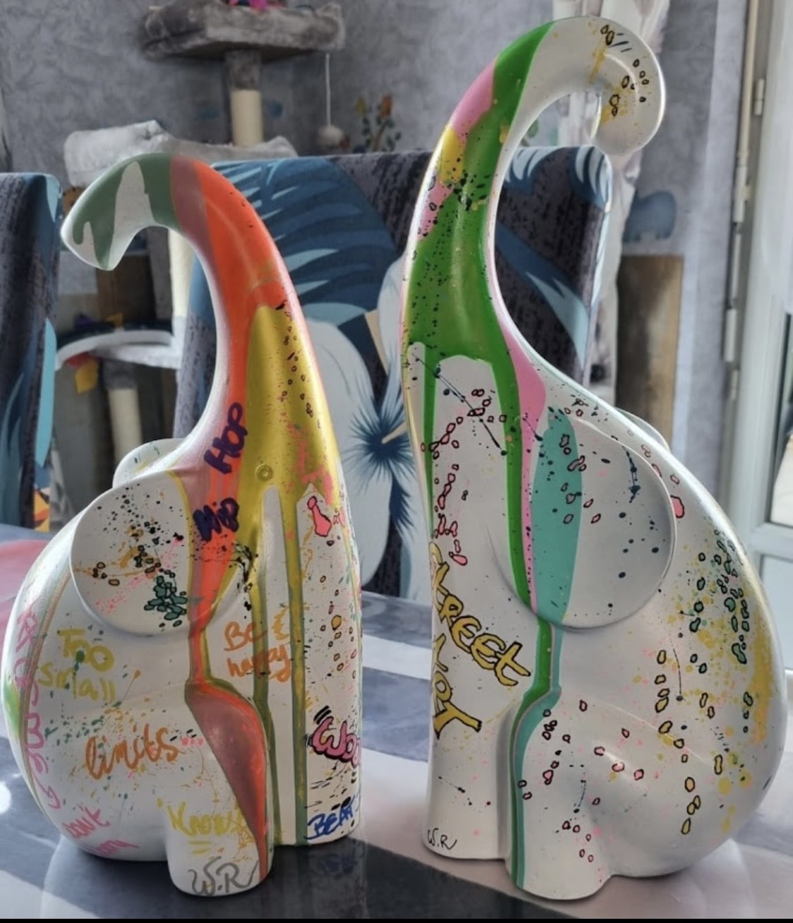 Les éléphants recustomisés par Rosie.